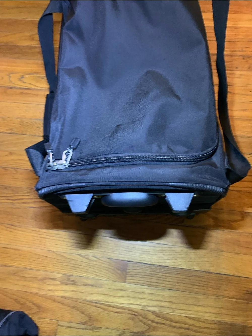 eBags Rolling Black Carry On Suitcase Luggage Convertible Backpack EB2066-25W